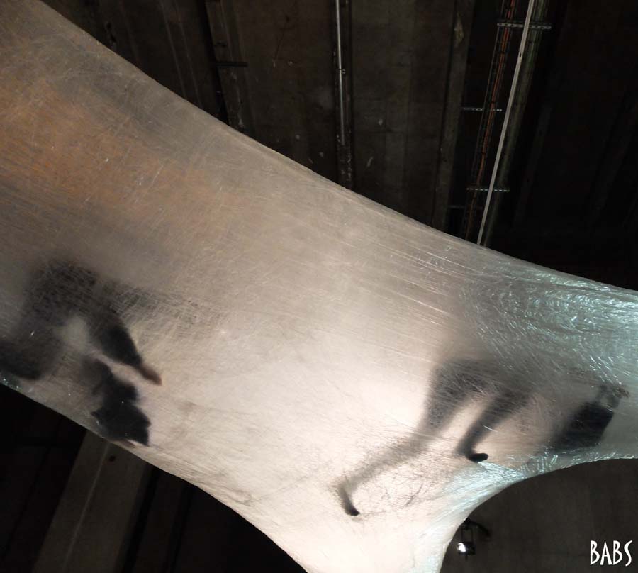 Paris, Plais de Tokyo, installation en cellophane